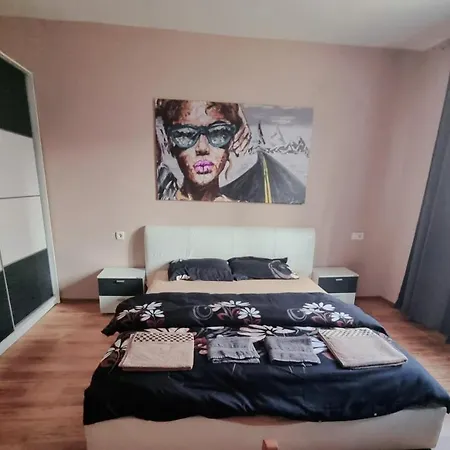 Elisa 20b Center-skopje Apartment *