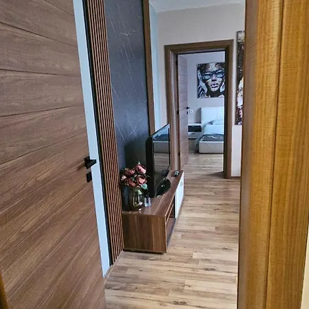 Elisa 20b Center-skopje *